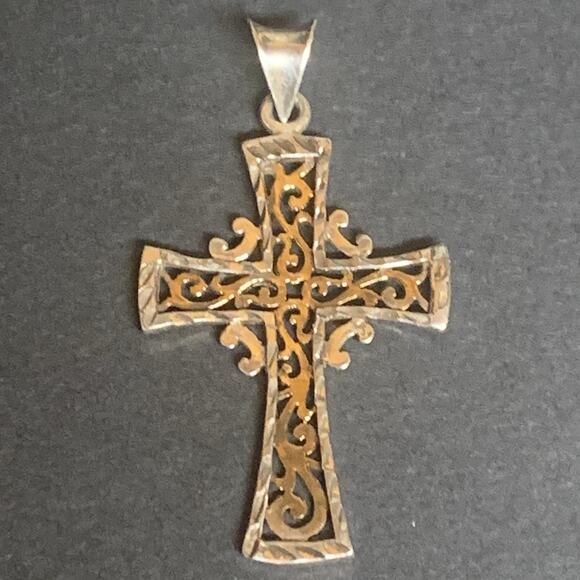 Sterling Silver & Gold Two Tone Cross Pendant Diamond Cut & Filigree - Picture 5 of 9
